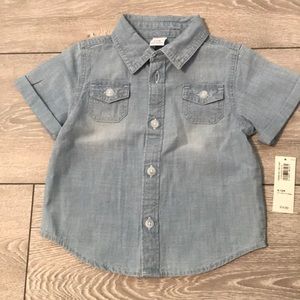 Old Navy baby boy button down shirt 6-12 m